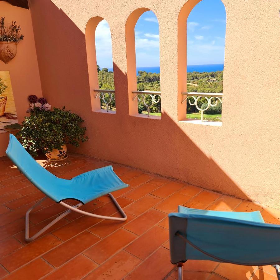 Hameau Des Amandiers - Vue Mer, Golf Et Vignes Saint-Cyr-sur-Mer Exterior foto