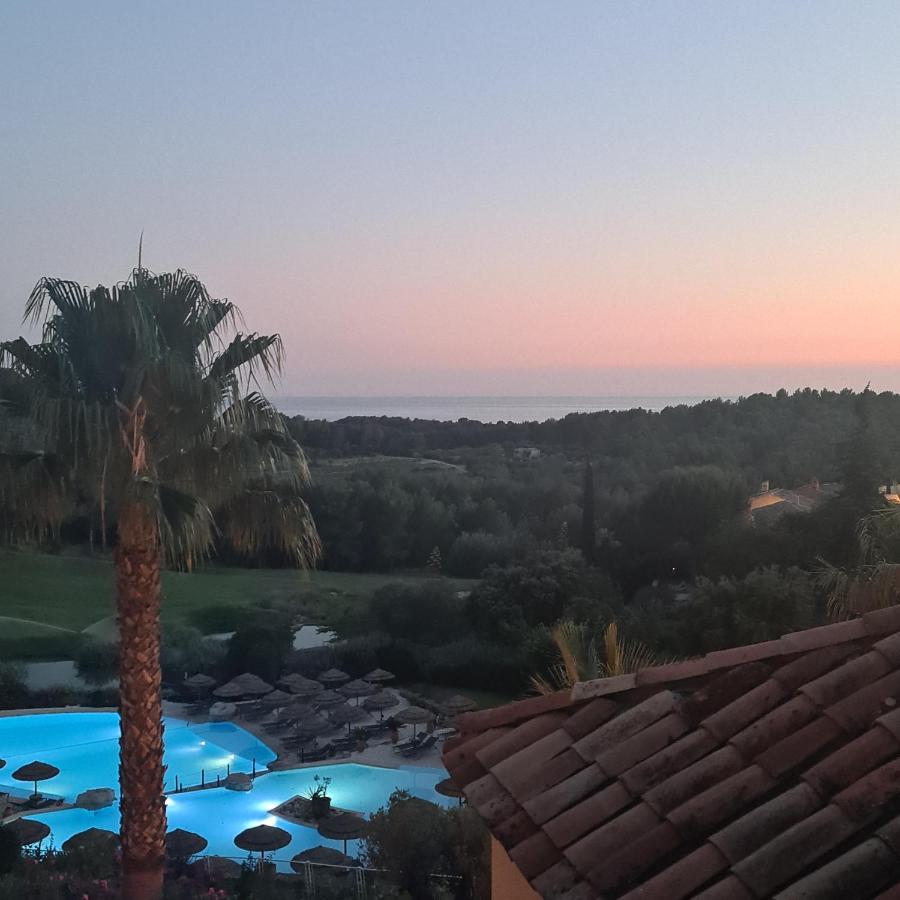 Hameau Des Amandiers - Vue Mer, Golf Et Vignes Saint-Cyr-sur-Mer Exterior foto