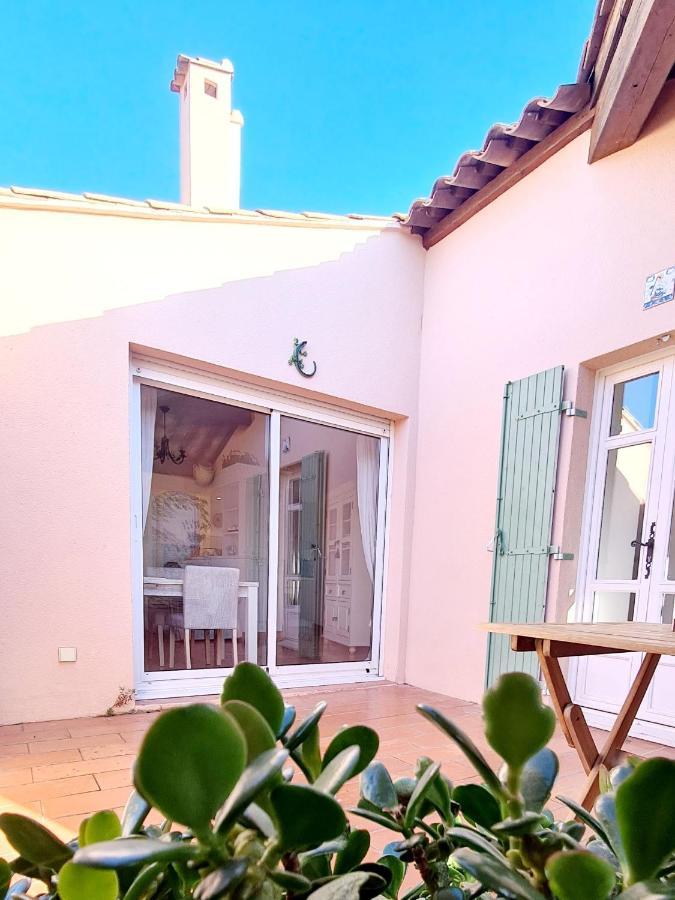 Hameau Des Amandiers - Vue Mer, Golf Et Vignes Saint-Cyr-sur-Mer Exterior foto